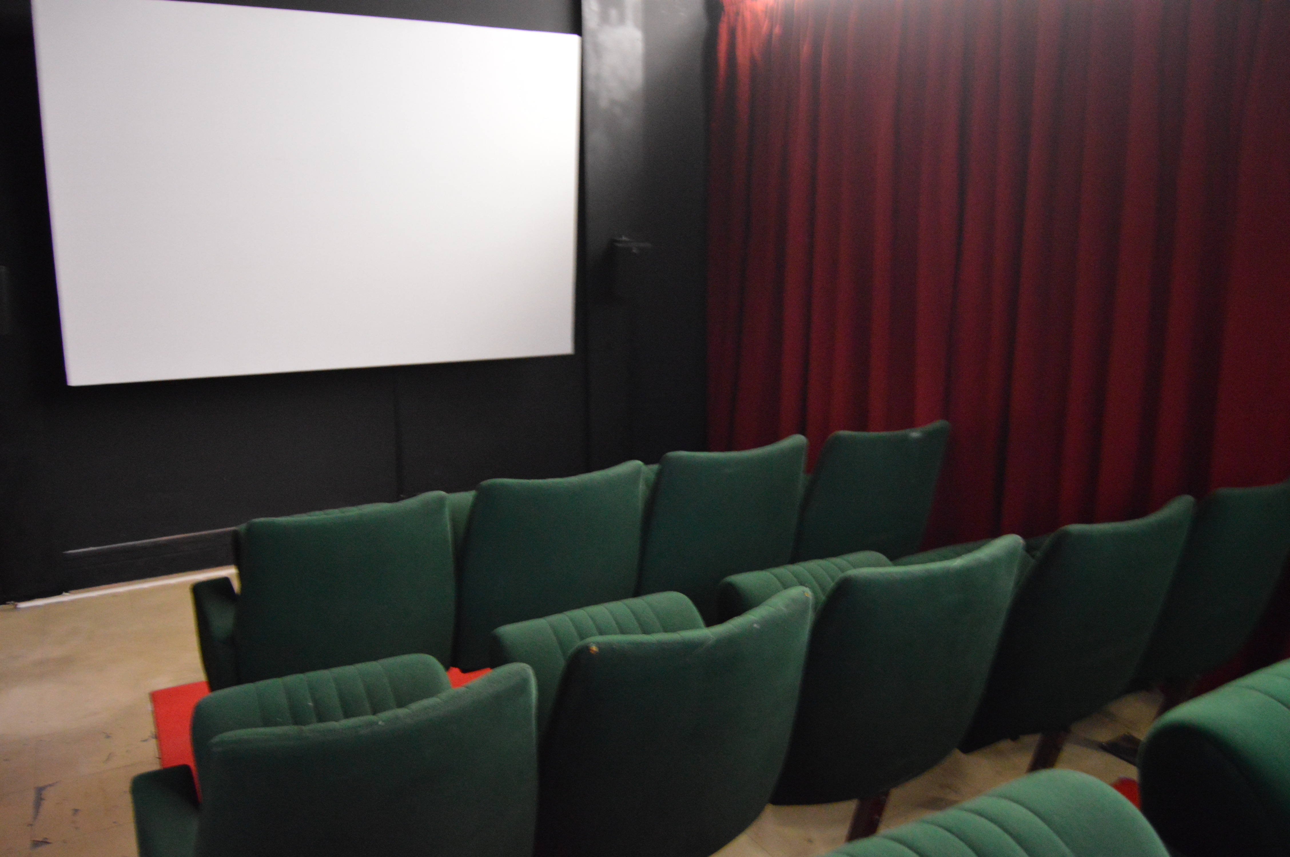 Salle de cinéma de l'association